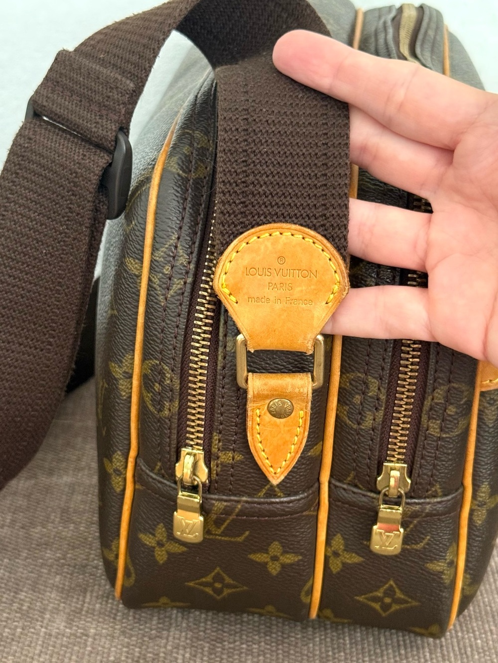 Authentic Louis Vuitton Reporter PM unisex messenger crossbody bag monogram LV - Picture 7 of 16